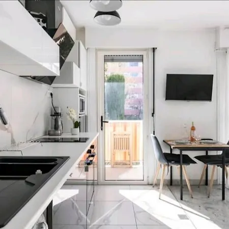 Design Loft Climatise Parking Et Piscine 아파트 *