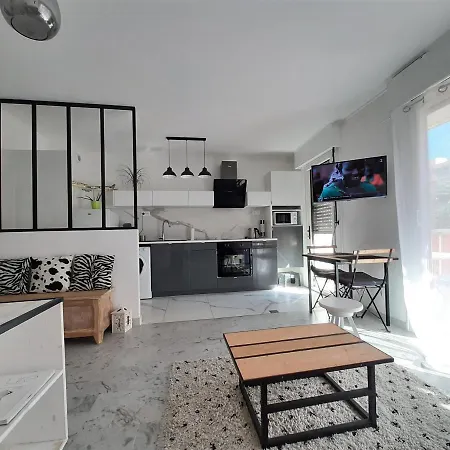 Design Loft Climatise Parking Et Piscine 아파트