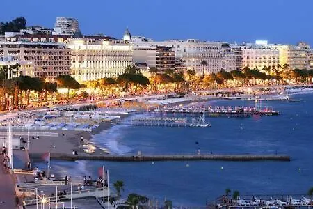 Design Loft Climatise Parking Et Piscine 아파트 *