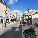 Design Loft Climatise Parking Et Piscine شقة فالوريس